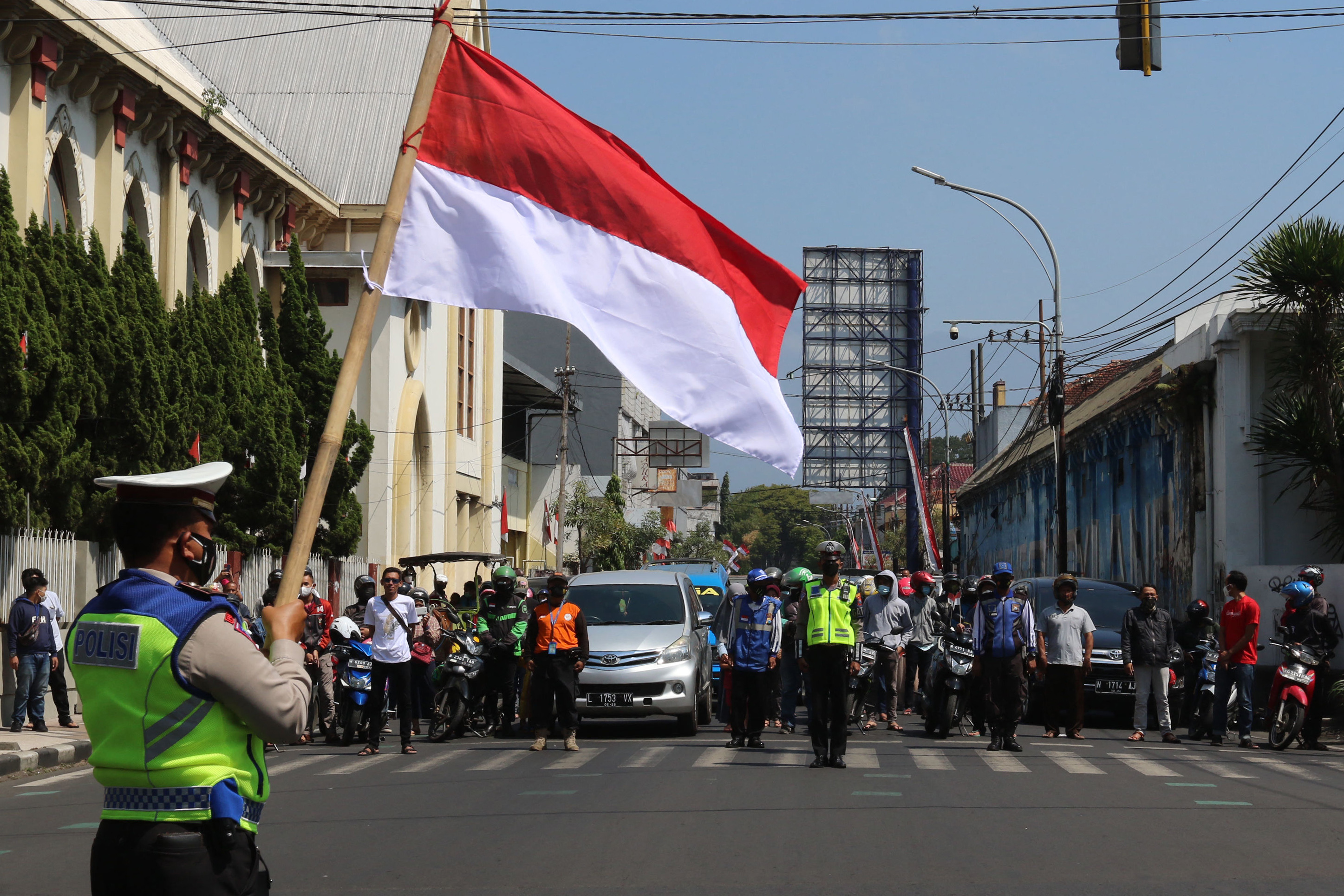Posts mislead on right to display Indonesian flag on Independence Day