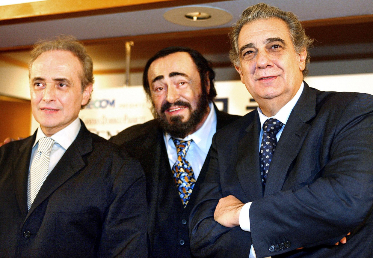 Singing trio from Italian music group are not the children of famed